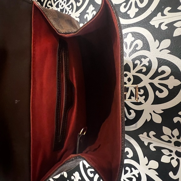 Authentic Louis Vuitton Damier Ebene SoHo backpack - Picture 9 of 14